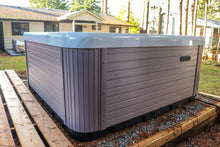 Load image into Gallery viewer, Bowen 6 Hot Tub - In Stock Now